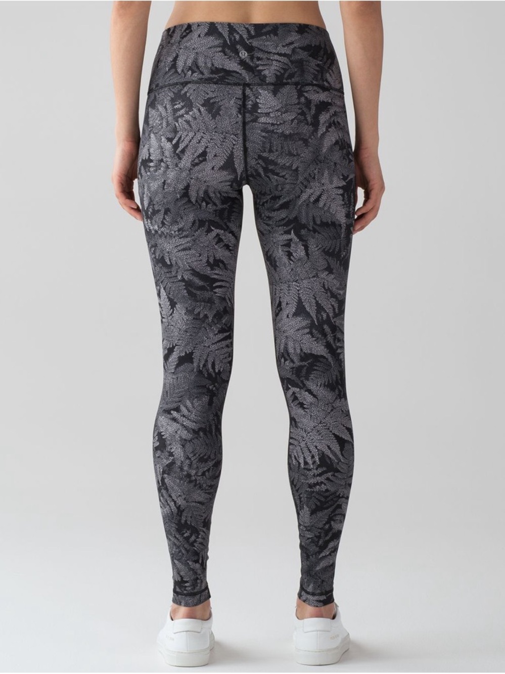 EUC Lululemon Wunder Under Hi-Rise Tight 28” Kindred Spirit Black Multi size 8